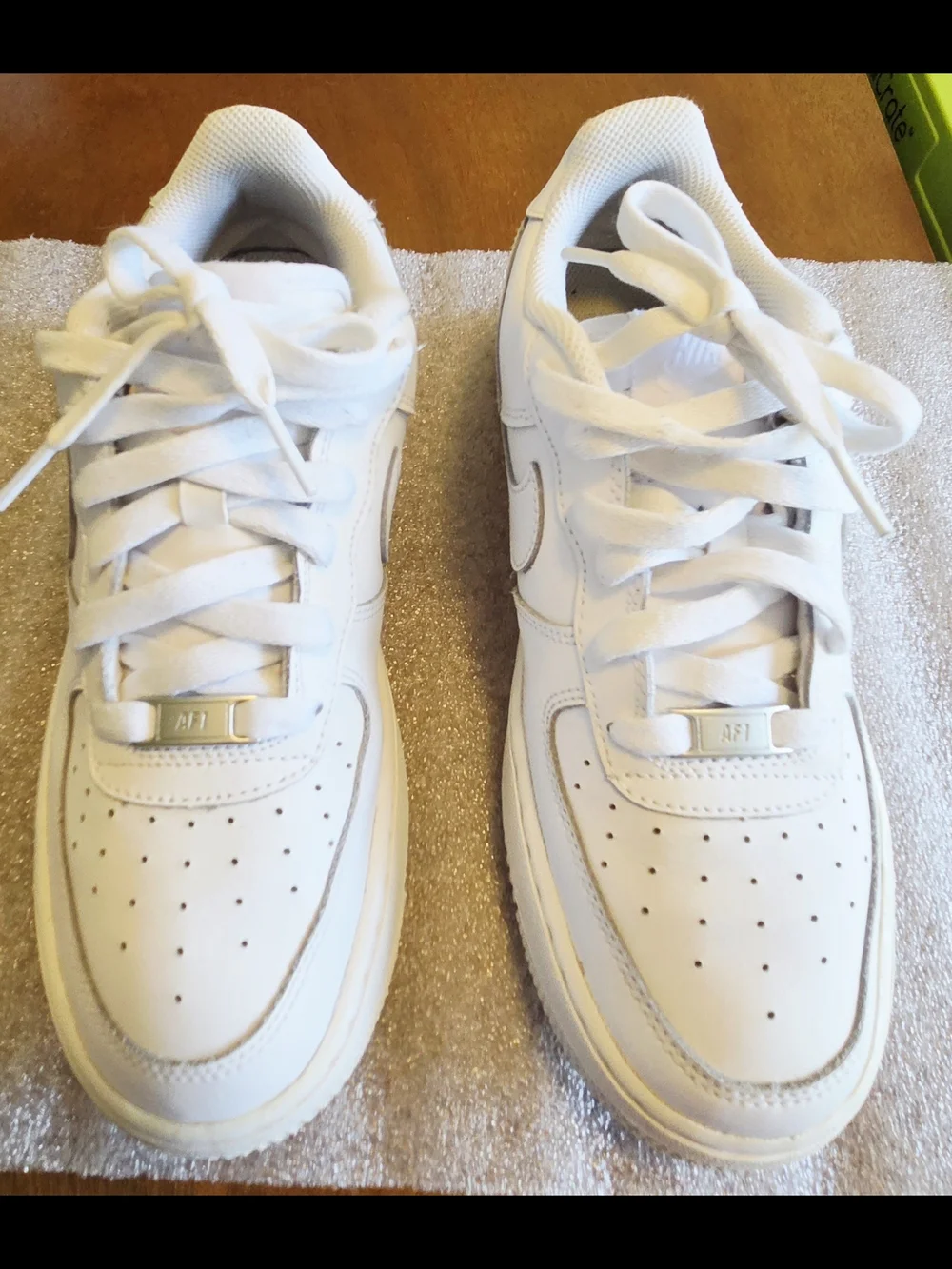 Nike White Kids Low-Top Sneakers